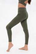 Load image into Gallery viewer, Munich Ankle Length Legging - Green Ash
